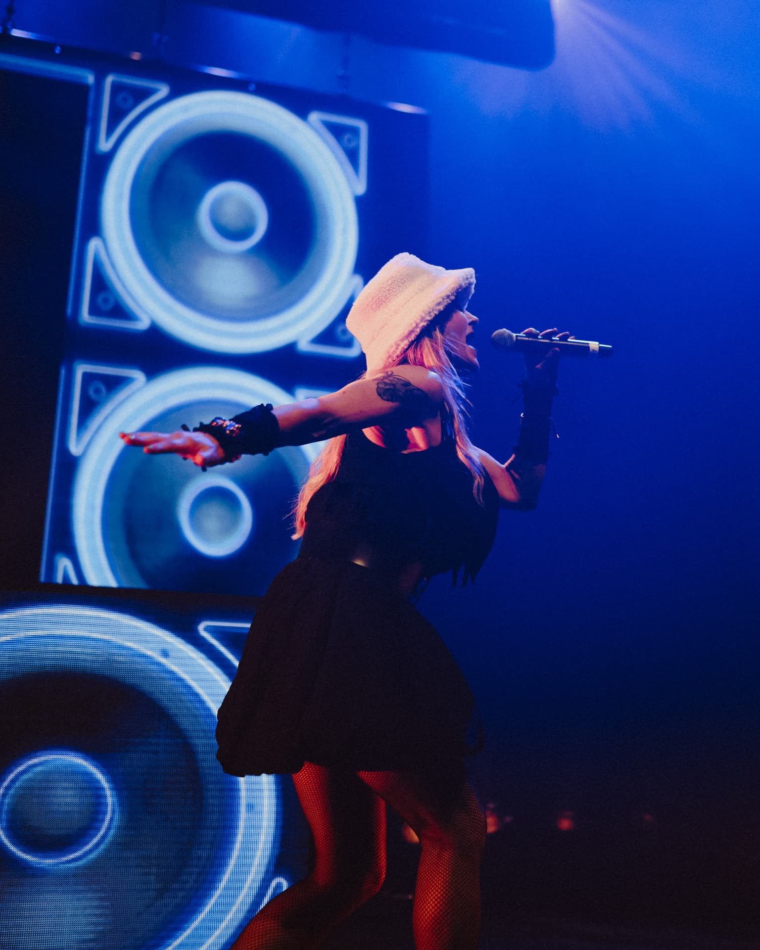 Live on stage — Lindy Layton